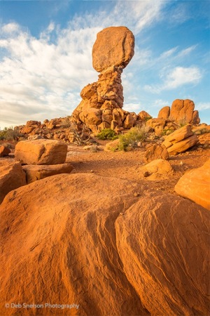 Balanced_Rock_-_Arches_National_Park_Utah