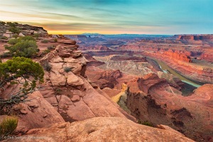 Dead_Horse_Canyon_State_Park_Sunrise_Utah_Canyonlands