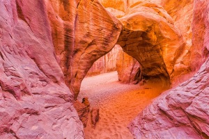 Sand_Dunes_Arch_Arches_National_Park_Utah