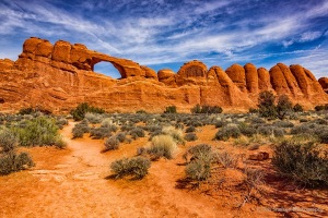 Skyway_Arch_In_Arches_National_Park_Utah