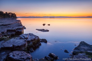 Serene-Lake-Champlain-at-dusk-Vermont