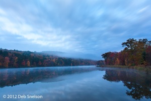 c16-Pre-dawn-Hidden-Lake-Delaware-Water-Gap-Pennsylvania-October-2012-Autumn-foliage