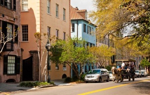 Charleston-SC-South-Carolina-Rainbow-Row-Historic-Houses-Horse-and-Carriage