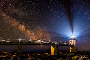 Marshall-Point-Lighthouse-with-Milkyway-in-Maine