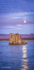 Mono_Lake_Moonset_Lee_Vining_California