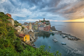 Vernazza_Cinque_Terre_Italy_Sunset
