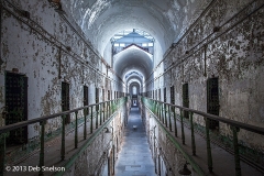 Two-story_cell_block_7_Eastern_State_Penitentiary_Philadelphia_Pennsylvania