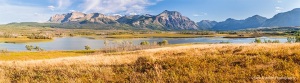 Large_Panorama_of_Maskinonge_Lake_at_Waterton_Lakes_Canada