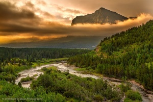 Smoke_sunrise_and_fog_Reynolds_Creek_Fire_2015_Many_Glacier_area_Glacier_National_Park_Montana_USA-c36