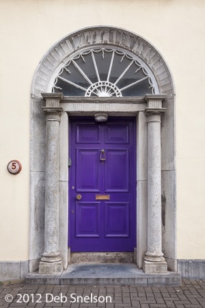 Colorful-Kinsale-door-village-Cork-Ireland