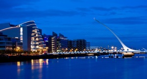 Dublin-River-Liffey-Blue-Hour-bridge-Dusk-Ireland