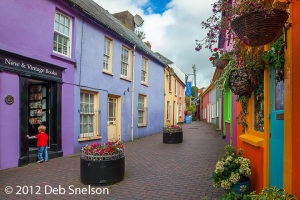 Kinsale-Shopper-village-Cork-Ireland