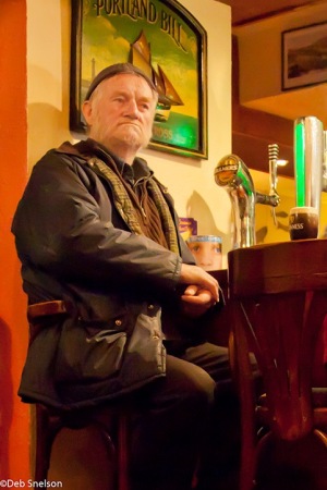 Patron-at-Paddy-Coynes-Pub-inTully-Cross-County-Galway-Ireland