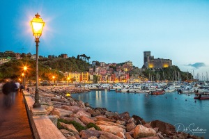 Lerici-Stroll-at-Dusk-along-the-Italian-Riviera
