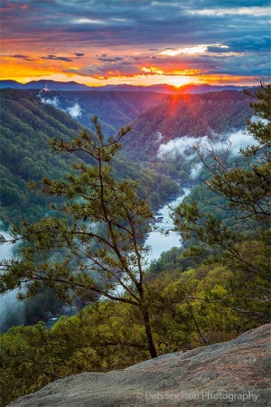 Beauty-Mountain-Sunset-West-Virginia-New-River-Gorge-Fayetteville-WV