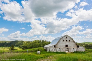 White-Barn-Scenic-Colfax-Washington-Palouse
