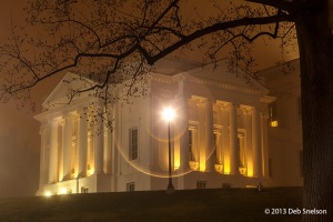 Virginia-State-Capitol-at-Night-in-Fog-Richmond-city-3