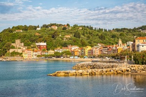 Morning-Light-Bathes-San-Terenzo-Italy-on-the-Italian-Riviera