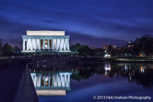 Lincoln-Memorial-Washington-DC-Reflecting-Pool-reflection-Blue-moment-post-sunset-Low-Light-photography