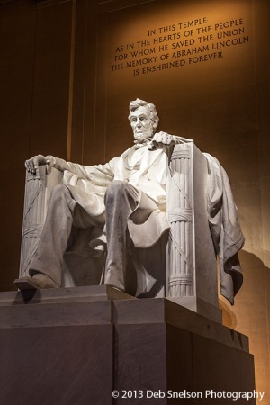 Lincoln-statue-Lincoln-Memorial-Washington-DC-sunset-Low-Light-photography