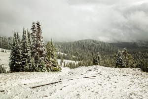 Snow-on-Dunraven-Pass-Yellowstone-National-Park